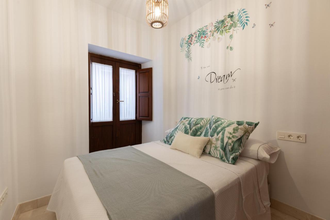 גרנדה Apartamentos Nuria 19 מראה חיצוני תמונה